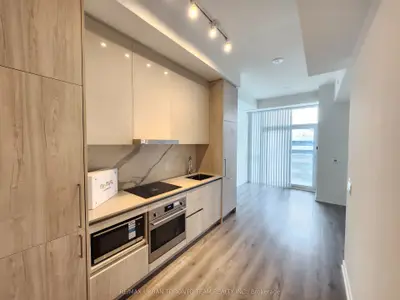 225 Commerce Street 6515, Vaughan, On L4k 0r1