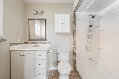382 Melville Avenue, Vaughan, On L6a 2n8