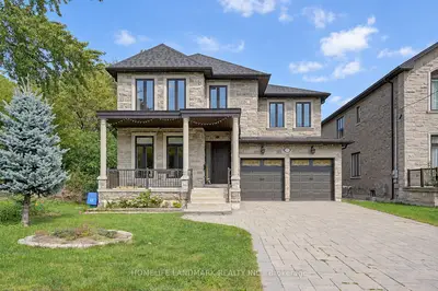 153 Lawrence Avenue, Richmond Hill, On L4c 1z4