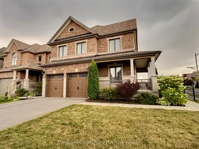 214 Eighth Avenue, New Tecumseth, On L9r 0h7
