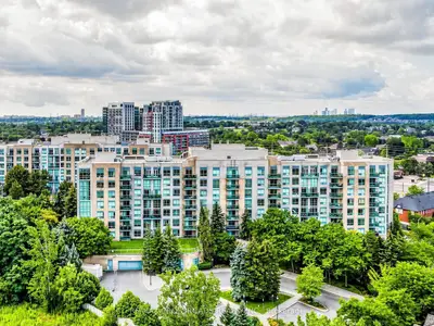 3 Ellesmere Street 713, Richmond Hill, On L4b 4n2