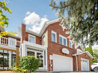 52 Queensmill Court, Richmond Hill, On L4b 1n3
