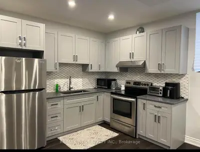 121 Appleyard Avenue, Vaughan, On L4h 3n5
