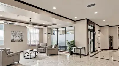 2 Raymerville Drive 818, Markham, On L3p 7n7