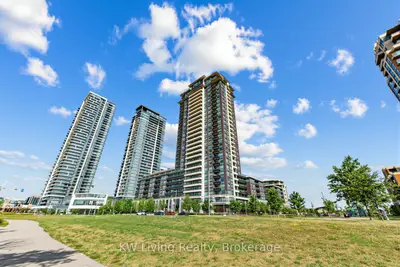 15 Water Walk Drive 711, Markham, On L6g 0g2