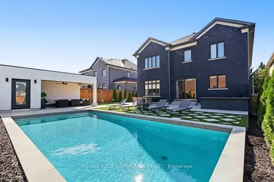 86 Sculpture Garden Lane, Vaughan, On L4h 4p1