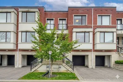 12 Genuine Lane, Richmond Hill, On L4b 0e5