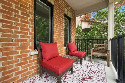 6 Foxbury Road, Uxbridge, On L9p 1z9