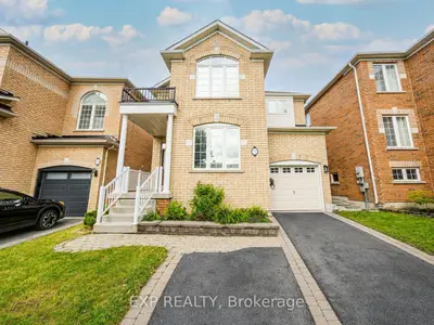 76 Ford Wilson Boulevard, Newmarket, On L3x 3g1