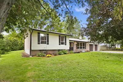 5 Medina Square, Georgina, On L4p 1e1