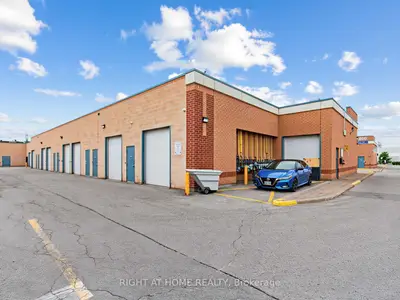 11 Fairburn Drive 33, Markham, On L6g 0a4
