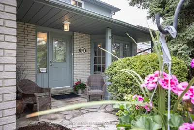 198 Romfield Circuit, Markham, On L3t 3j1
