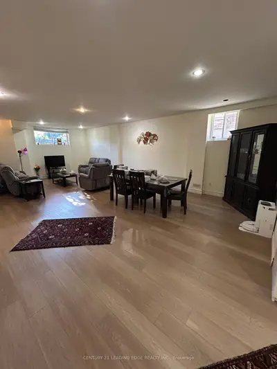 116 Leyburn Avenue Basement, Richmond Hill, On L4c 0j6