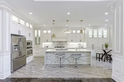 8 Portia Street, Markham, On L6b 0z4