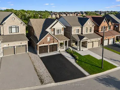 58 Sharonview Crescent, East Gwillimbury, On L9n 0s5