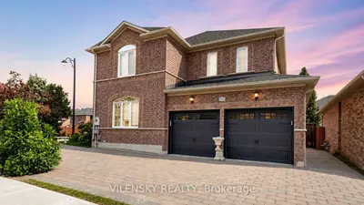 140 Marbella Road, Vaughan, On L4h 1l4