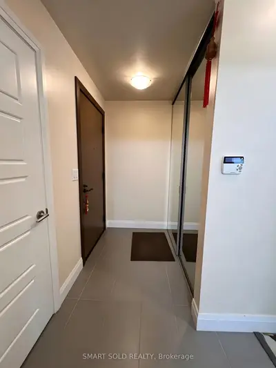 1 Uptown Drive 212, Markham, On L3r 5c1