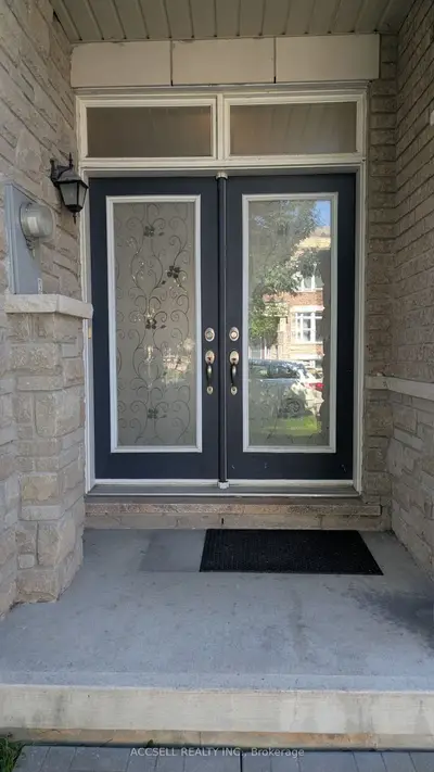223 South Unionville Avenue, Markham, On L3r 5l3