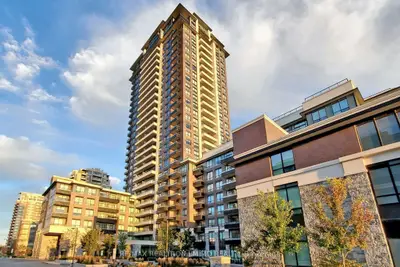 15 Water Walk Drive 616, Markham, On L6g 0g2