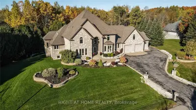2014 INNISBROOK Street, Innisfil, ON L9S 5A3
