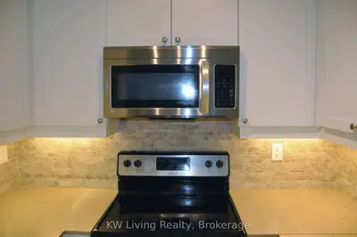 28 Prince Regent Street 305, Markham, On L6c 0v5