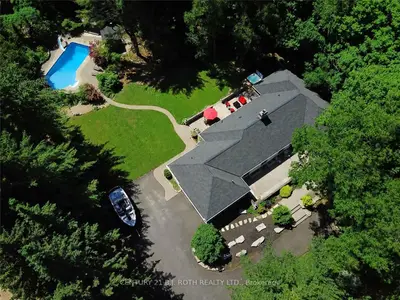3274 Liah Lane, Innisfil, On L9s 2b4