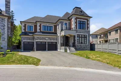 28 Little Celeste Court, Vaughan, On L6a 4z7