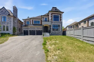 28 Little Celeste Court, Vaughan, On L6a 4z7