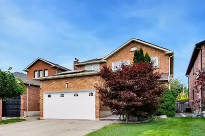 27 Via Nova Drive, Vaughan, On L4l 7p9