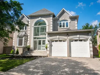 36 Fern Avenue, Richmond Hill, On L4b 3r5