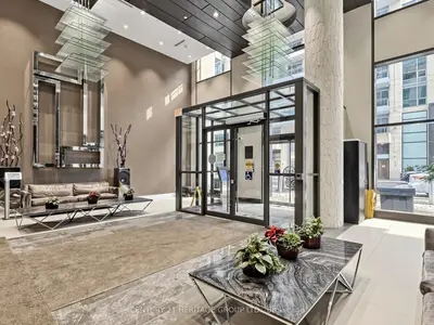 9205 Yonge Street 815, Richmond Hill, On L4c 1v5