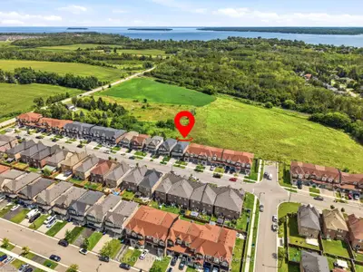 1152 Peelar Crescent, Innisfil, On L0l 1w0