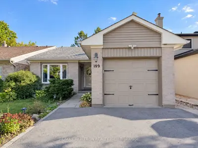 199 Weldrick Road W, Richmond Hill, On L4c 5j2