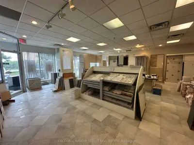 8111 Jane Street 4, Main Floor, Vaughan, On L4k 4l7