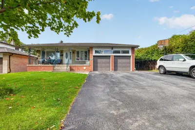 2 Captain Armstrong Lane, Markham, On L3p 3c9
