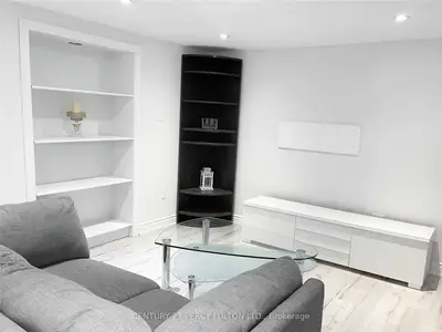 35 Ashland Crescent Bsmt, Markham, On L3p 3z9