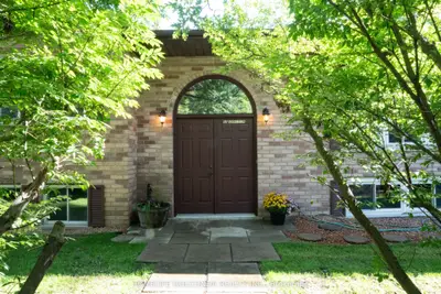 46 Donaldson Road, East Gwillimbury, On L9n 1j1