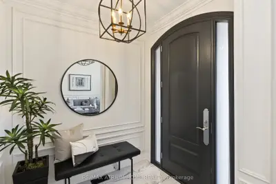 351 Reg Harrison Trail, Newmarket, On L3x 0m2