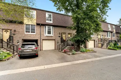 209 Castle Rock Drive 9, Richmond Hill, On L4c 5m2