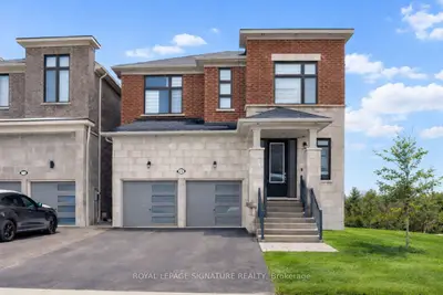 71 Maple Fields Circle, Aurora, On L4g 3x6