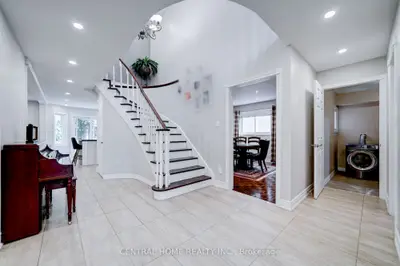 293 Worth Boulevard, Vaughan, On L4j 7v9