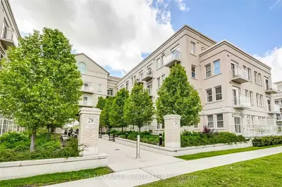 28 Prince Regent Street 241, Markham, On L6c 0v5