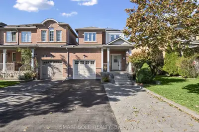 75 Rideau Drive, Richmond Hill, On L4b 4p1