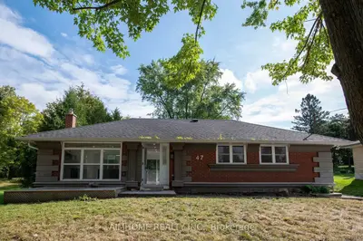 47 Belfry Drive, Newmarket, On L3y 3e9