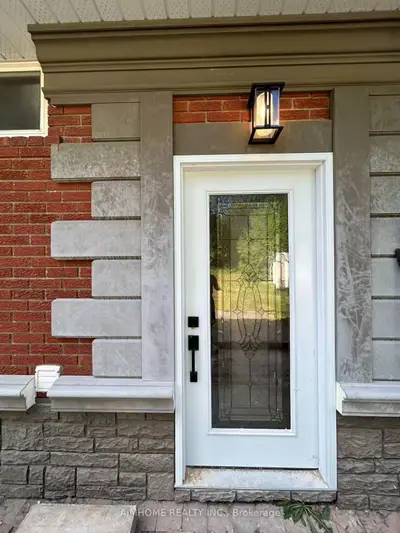 47 Belfry Drive, Newmarket, On L3y 3e9