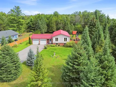 8871 Mckinnon Road, Essa, On L0m 1b4