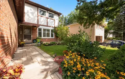 42 Shieldmark Crescent, Markham, On L3t 3t5
