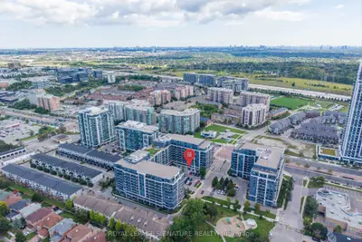 372 Highway 7 120, Richmond Hill, On L4b 0c6