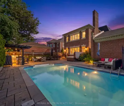 6 Oatlands Drive, Richmond Hill, On L4c 9p1