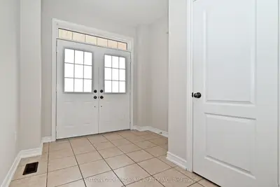 110 Southdown Avenue, Vaughan, On L6a 4n3